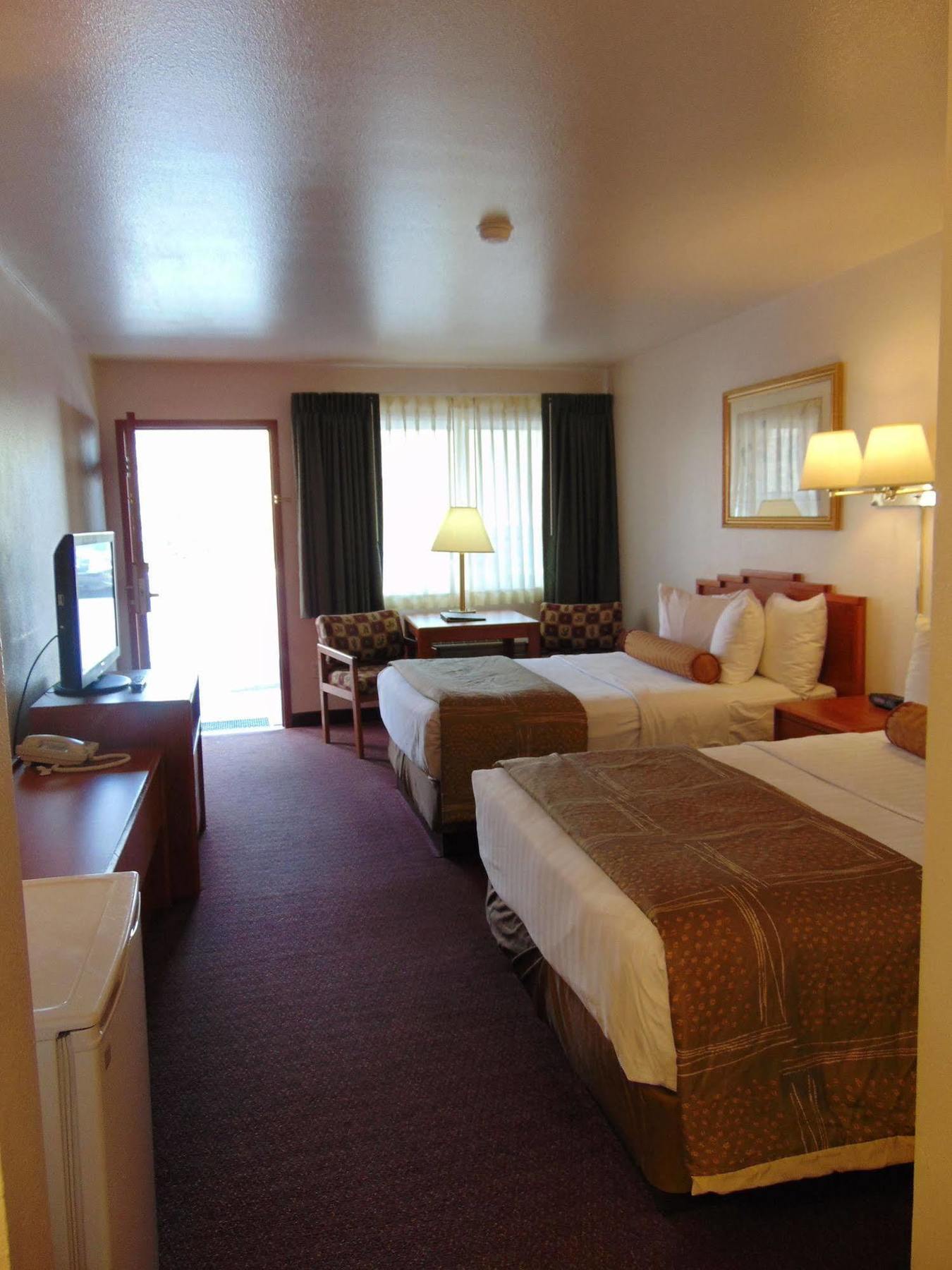 Magnuson Hotel Маниту Спрингс Екстериор снимка